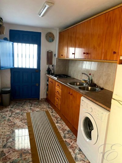 Image No.6-2 Bed Property for sale