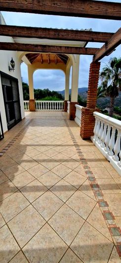 Image No.24-4 Bed Property for sale