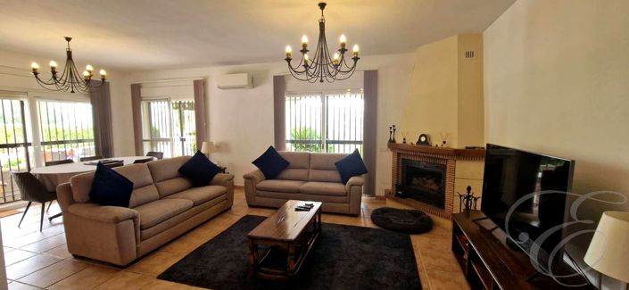 Image No.6-4 Bed Property for sale