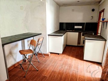 b9e3ad6b-0004157021