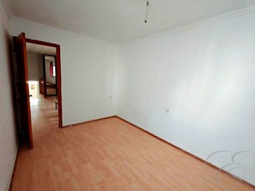 8716e0bb-0004157021