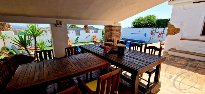 Image No.7-7 Bed Property for sale