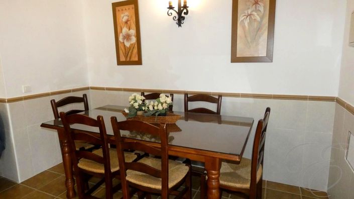 Image No.7-6 Bed Property for sale