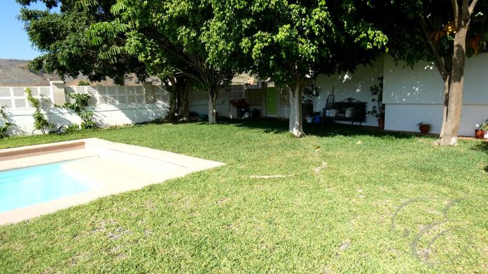 Image No.20-5 Bed Property for sale