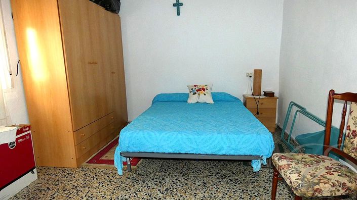 Image No.5-2 Bed Property for sale