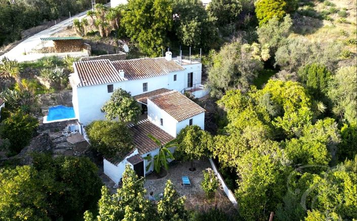 Image No.1-Propriété de 4 chambres à vendre à Benamargosa