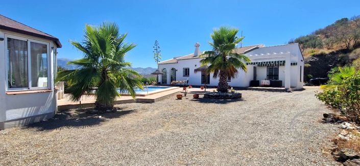 Image No.1-3 Bed Property for sale