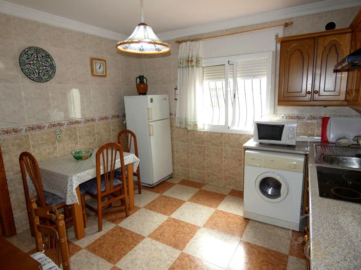 Image No.13-10 Bed Property for sale