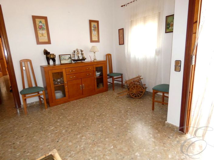 Image No.19-10 Bed Property for sale