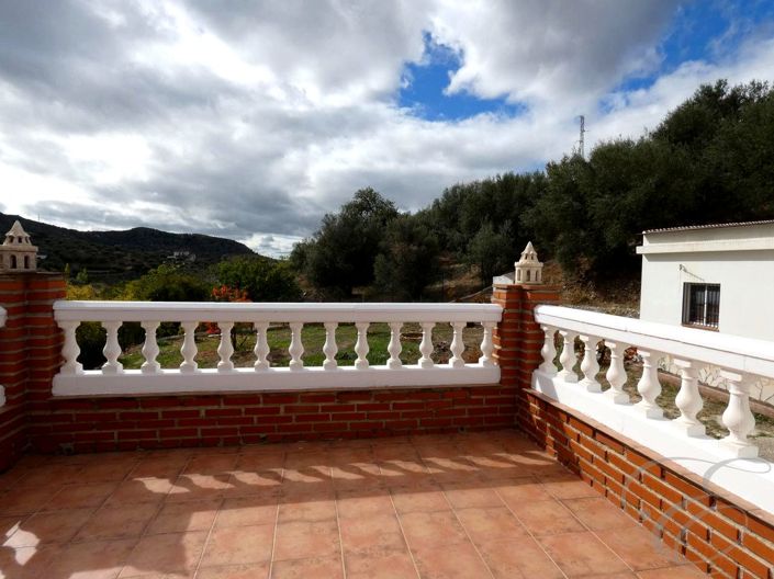 Image No.24-10 Bed Property for sale