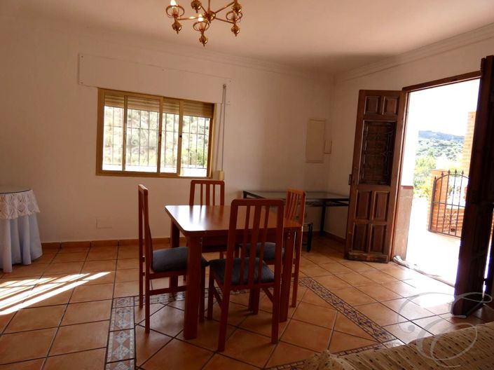 Image No.5-10 Bed Property for sale