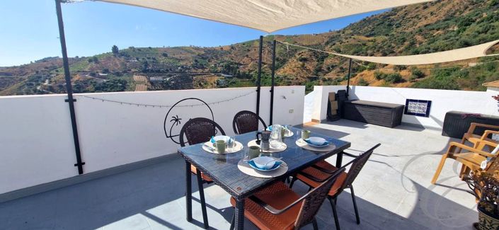 Image No.5-4 Bed Property for sale