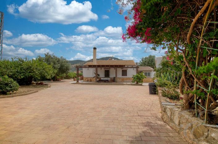 Image No.2-Propriété de 3 chambres à vendre à Periana