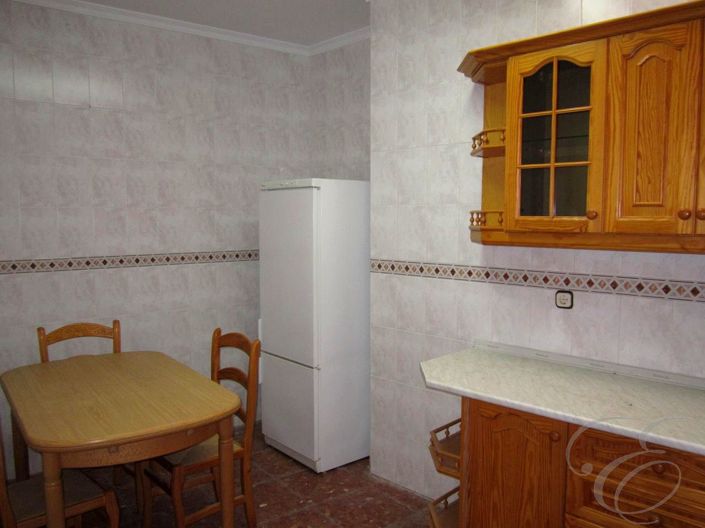 Image No.4-4 Bed Property for sale