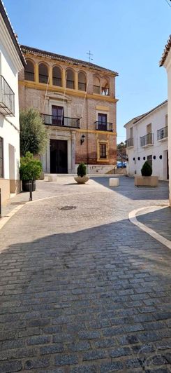 Image No.16-4 Bed Property for sale