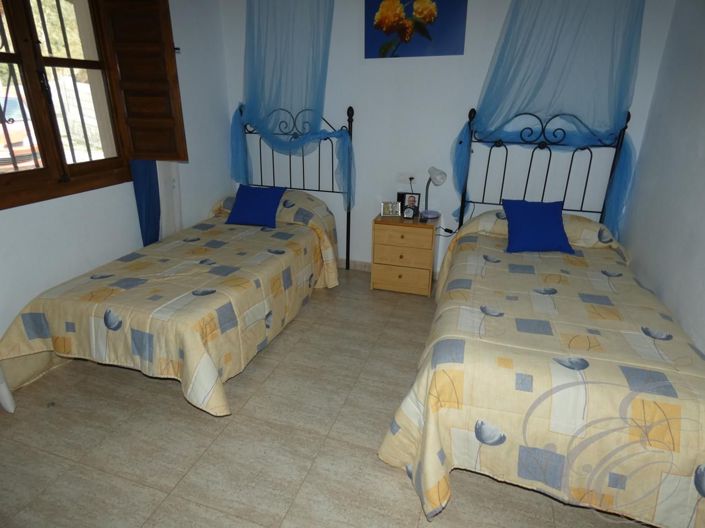 Image No.10-4 Bed Property for sale