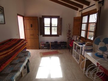 9bd93427-0004193625