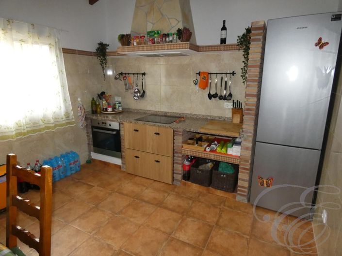 Image No.8-4 Bed Property for sale