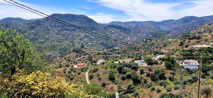 Image No.6-4 Bed Property for sale