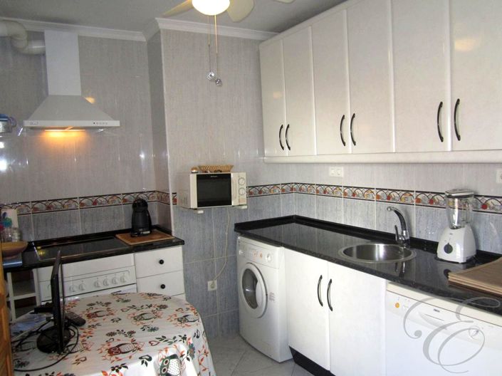 Image No.10-2 Bed Property for sale