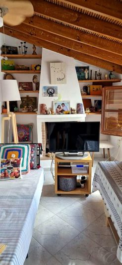 Image No.11-2 Bed Property for sale