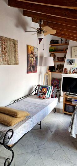 Image No.7-2 Bed Property for sale