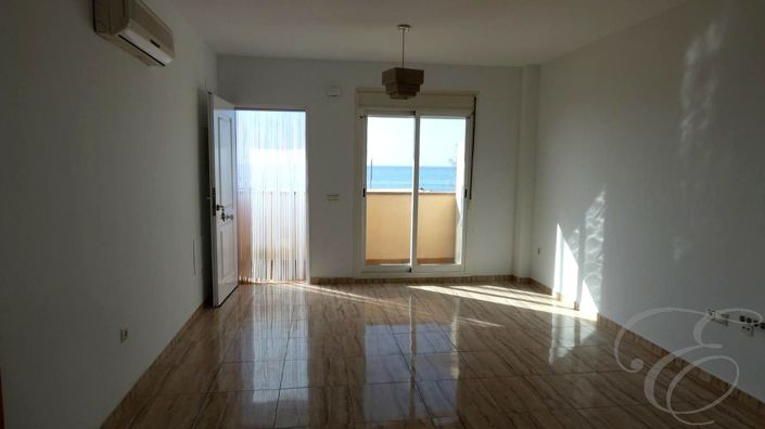 Image No.3-Propriété de 3 chambres à vendre à Benajarafe