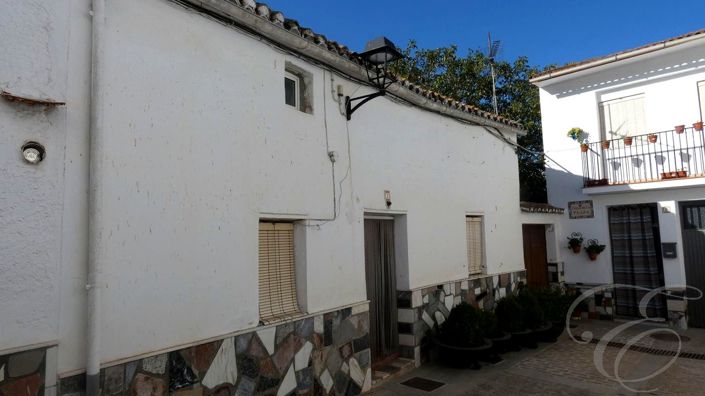 Image No.1-5 Bed Property for sale
