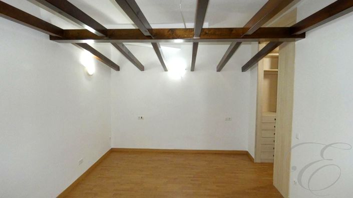 Image No.5-1 Bed Property for sale