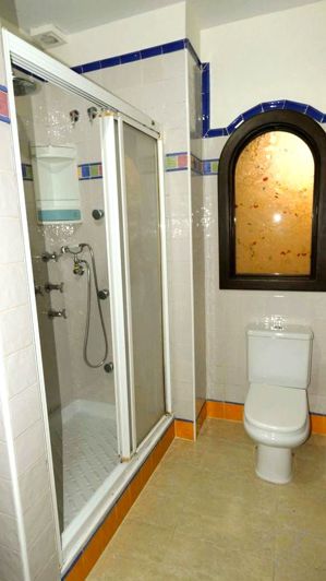 Image No.8-1 Bed Property for sale