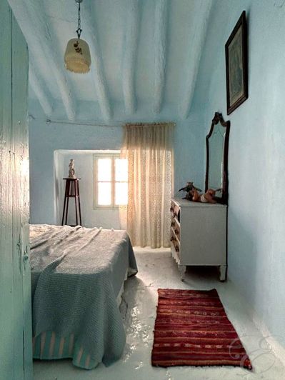 Image No.14-3 Bed Property for sale