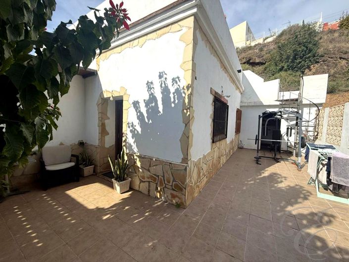 Image No.12-2 Bed Property for sale