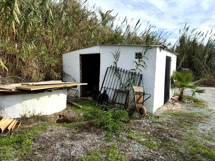 Image No.13-2 Bed Property for sale