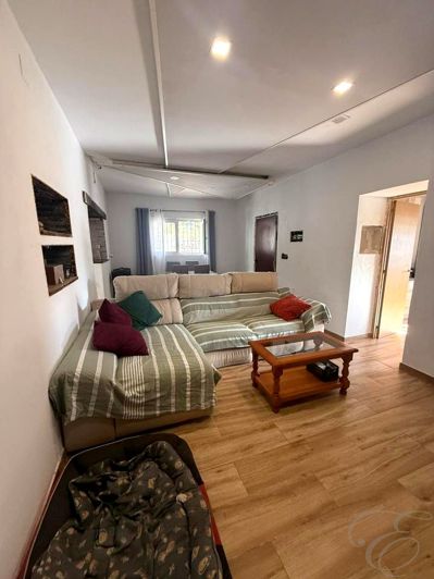 Image No.2-2 Bed Property for sale