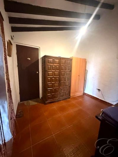 Image No.7-Propriété de 4 chambres à vendre à Lagos