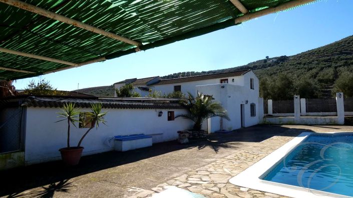 Image No.24-7 Bed Property for sale