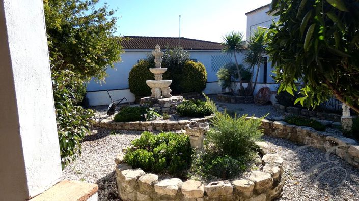 Image No.27-7 Bed Property for sale