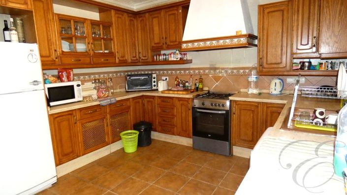 Image No.4-7 Bed Property for sale