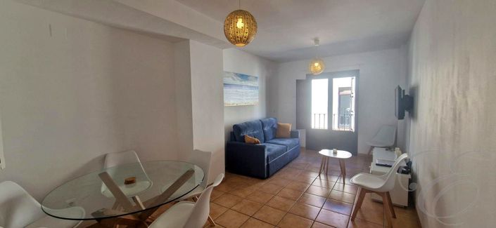 Image No.4-2 Bed Property for sale