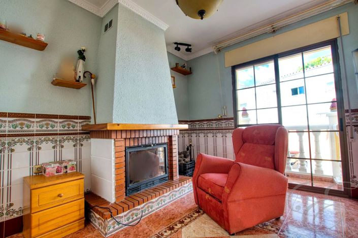 Image No.20-4 Bed Property for sale