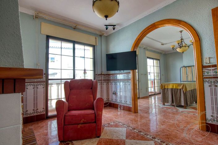 Image No.21-4 Bed Property for sale