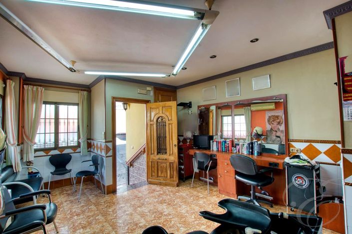 Image No.3-4 Bed Property for sale