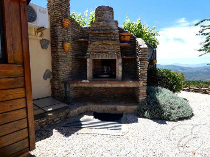 Image No.18-3 Bed Property for sale