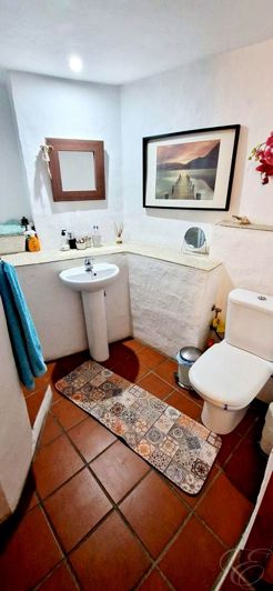 Image No.6-3 Bed Property for sale