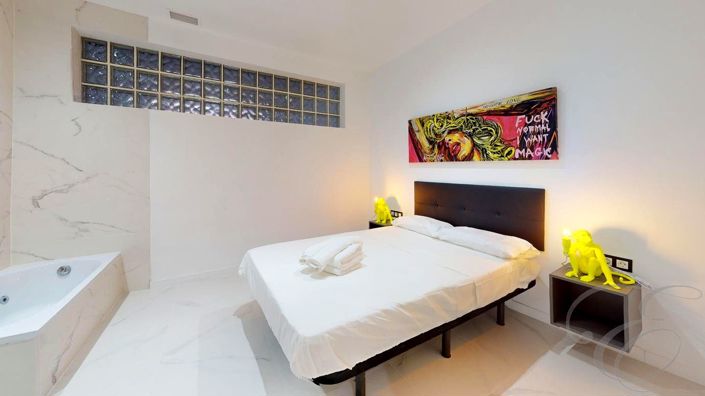 Image No.11-1 Bed Property for sale