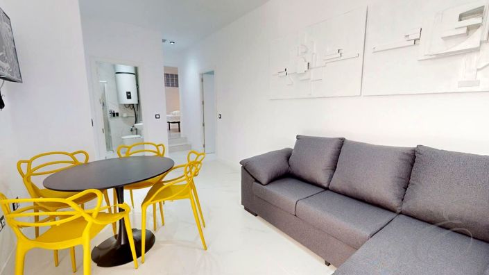 Image No.2-1 Bed Property for sale