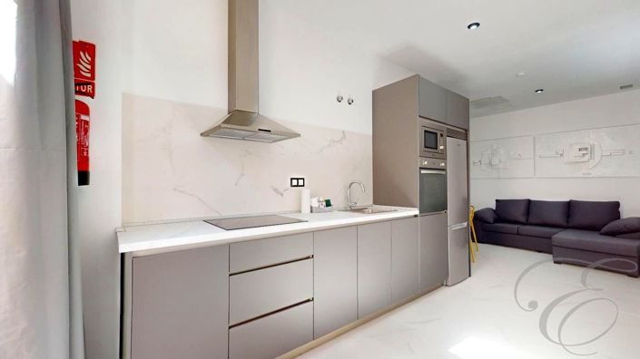 Image No.6-1 Bed Property for sale