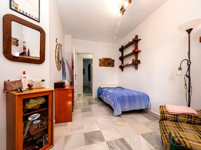 Image No.10-5 Bed Property for sale