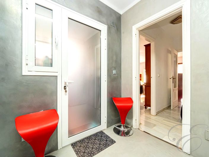 Image No.6-5 Bed Property for sale