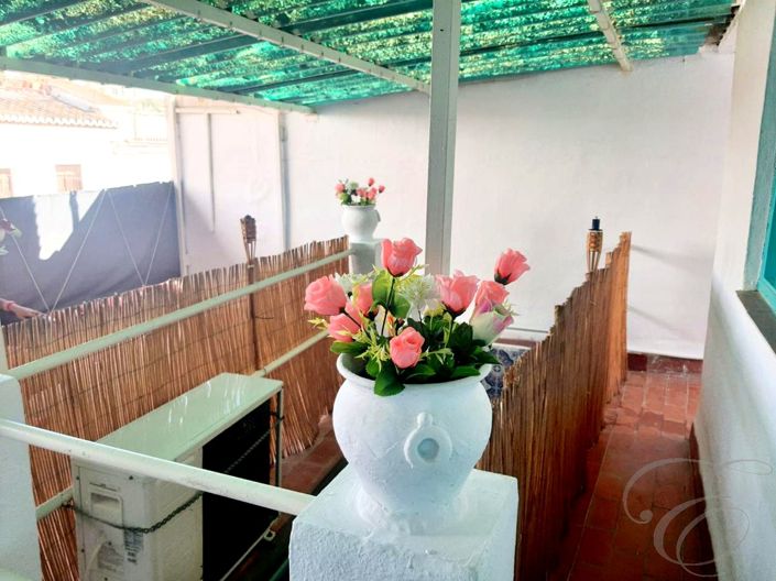 Image No.4-3 Bed Property for sale